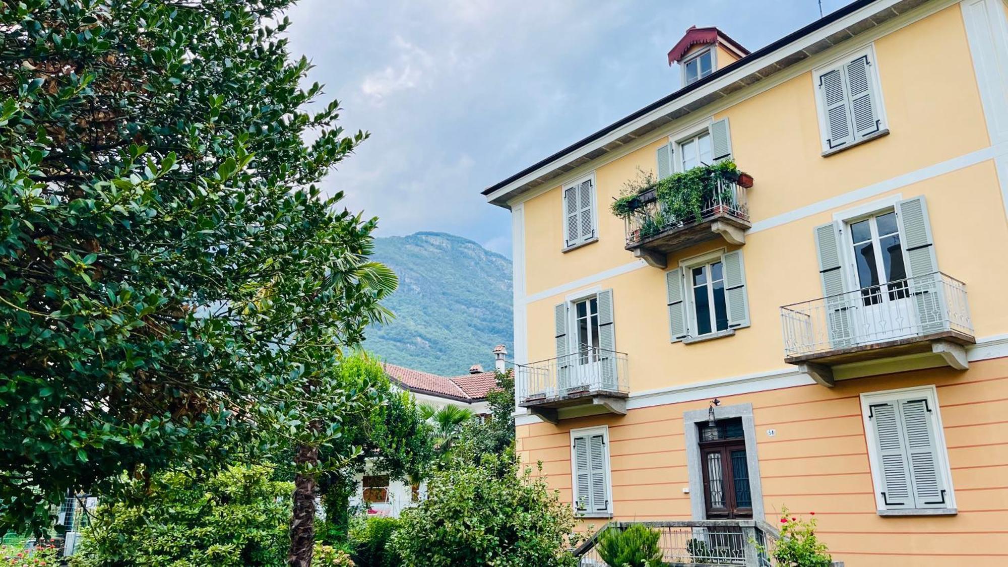 Ferienwohnung Antica Casa Storica Con Giardino Domodossola Exterior foto